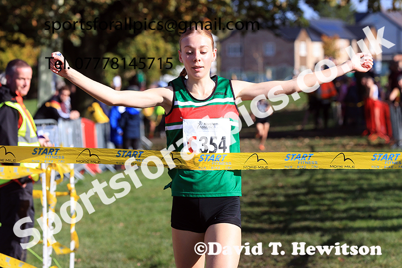 Girls under-15s, 2024 Northern Cross Country Relays, Graves Park, Sheffield.   Photo: David T. Hewitson/Sports for All Pics